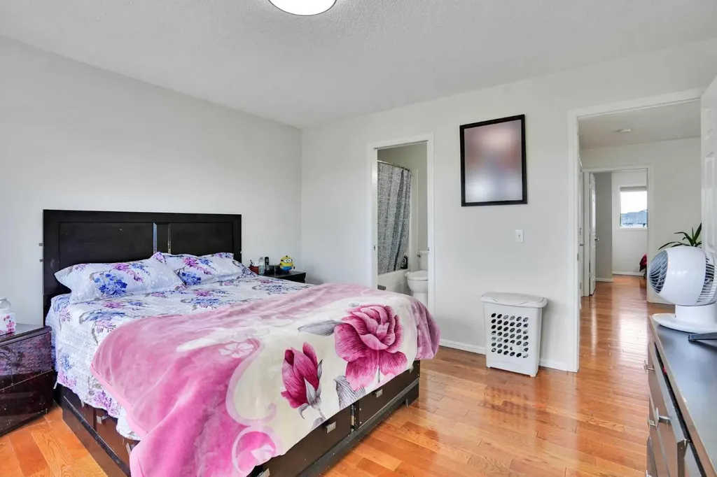 143 Taralea Gardens NE Calgary AB T3J4W5