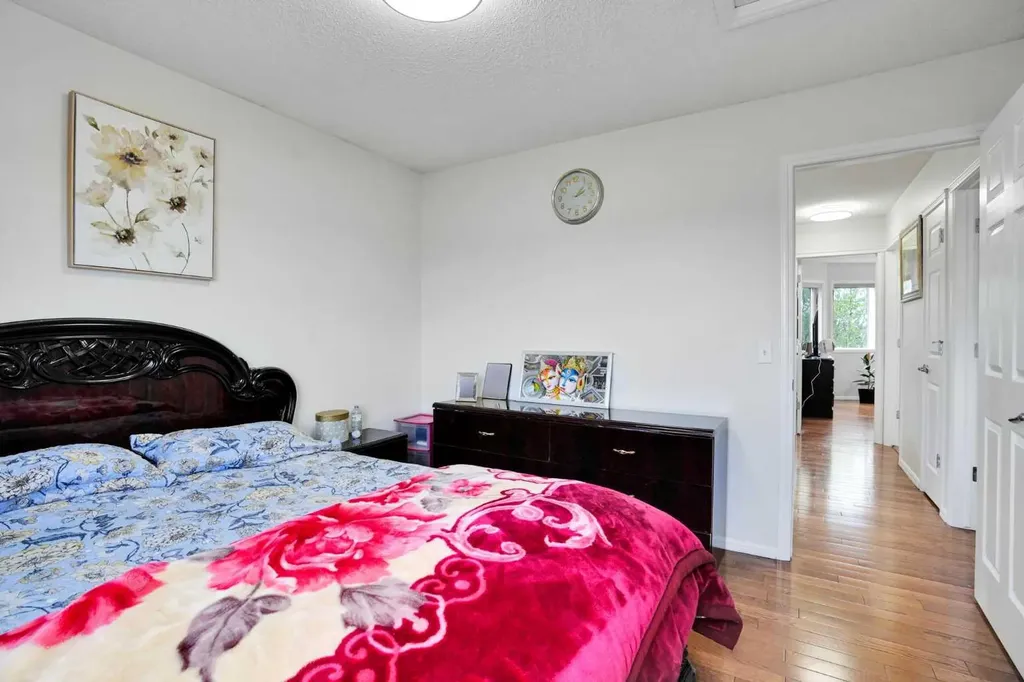 143 Taralea Gardens NE Calgary AB T3J4W5