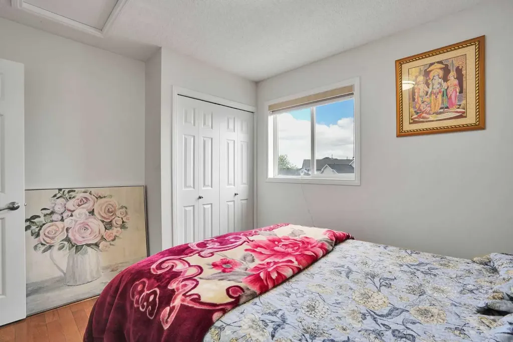 143 Taralea Gardens NE Calgary AB T3J4W5