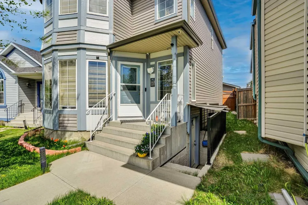 143 Taralea Gardens NE Calgary AB T3J4W5