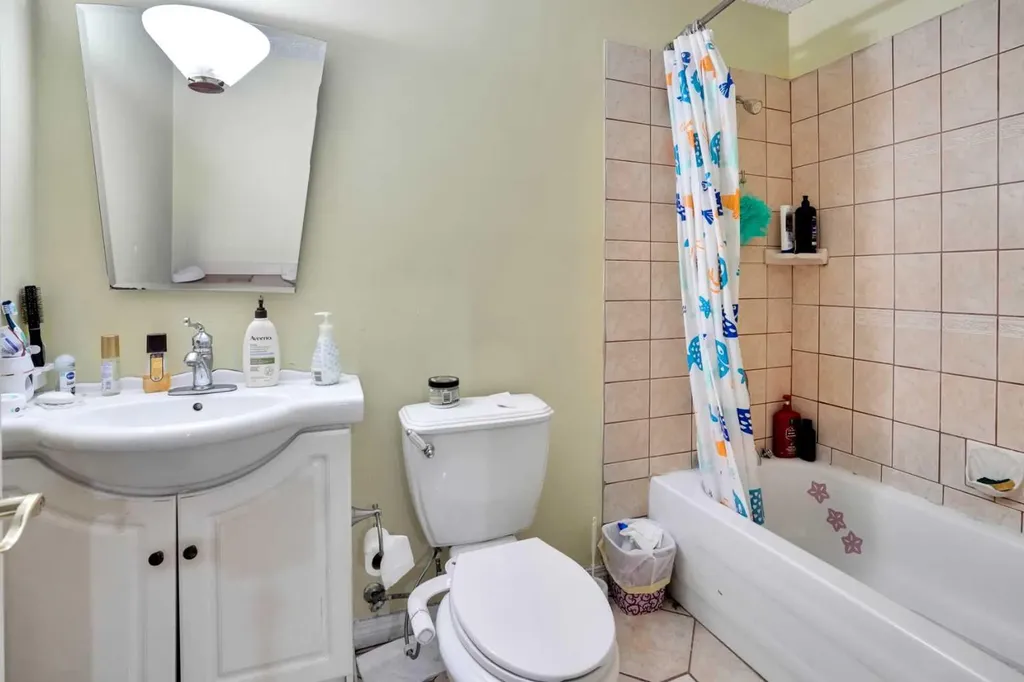 143 Taralea Gardens NE Calgary AB T3J4W5