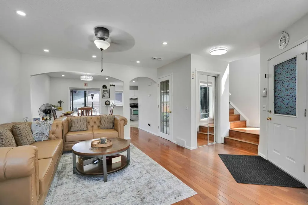 143 Taralea Gardens NE Calgary AB T3J4W5