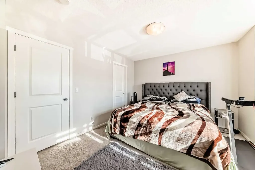 199 Savanna Parade NE Calgary AB T3J 0W1