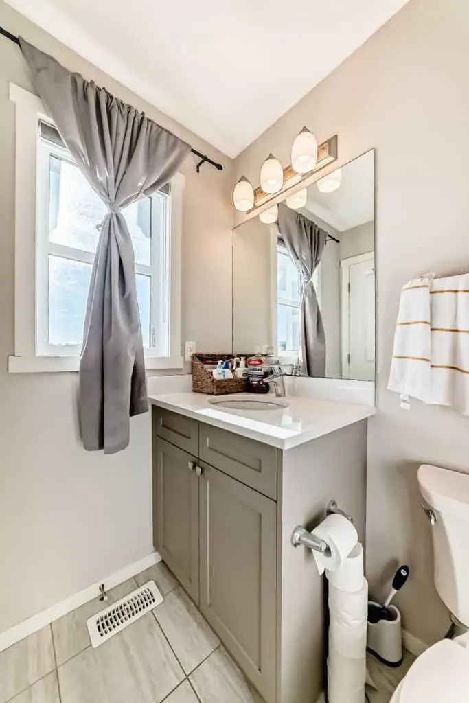199 Savanna Parade NE Calgary AB T3J 0W1