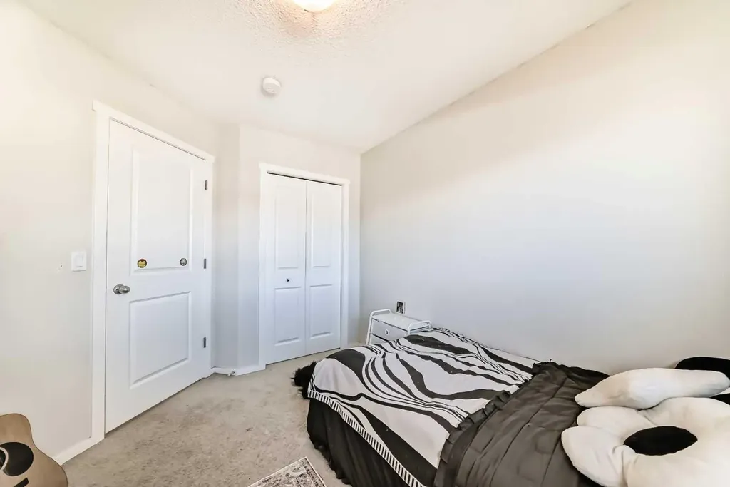 199 Savanna Parade NE Calgary AB T3J 0W1