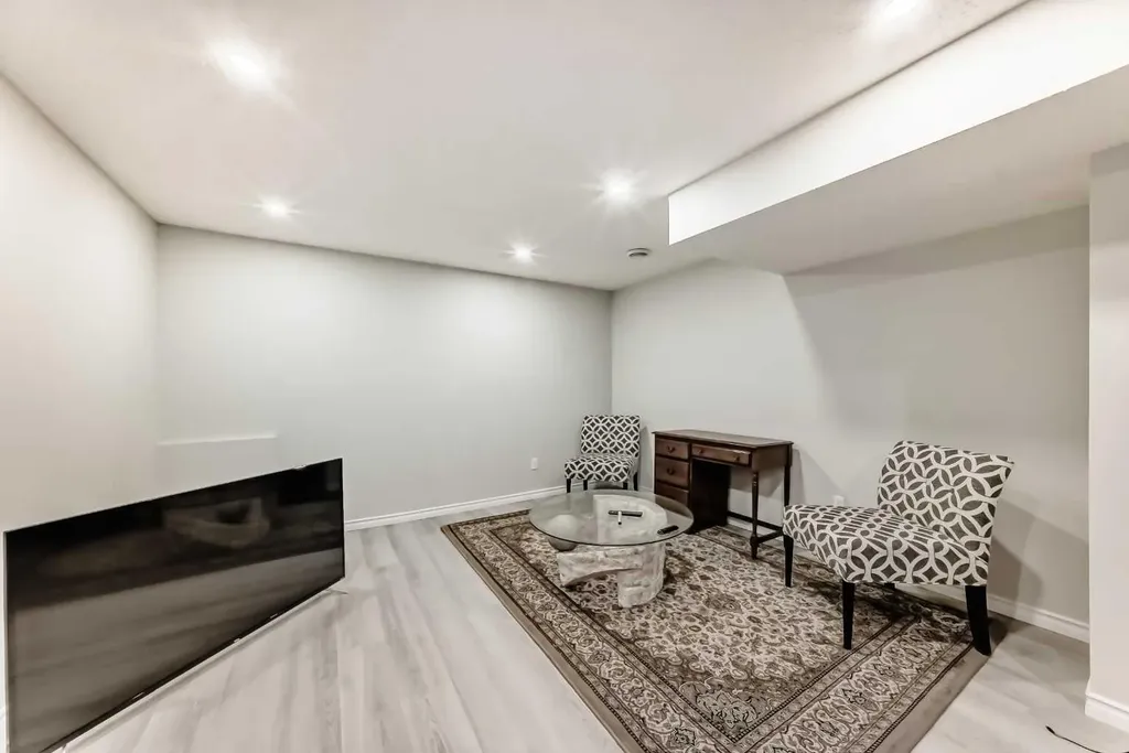 199 Savanna Parade NE Calgary AB T3J 0W1