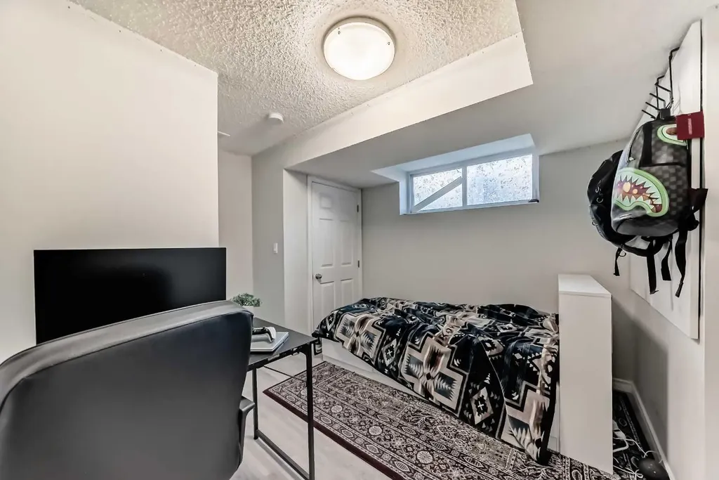 199 Savanna Parade NE Calgary AB T3J 0W1