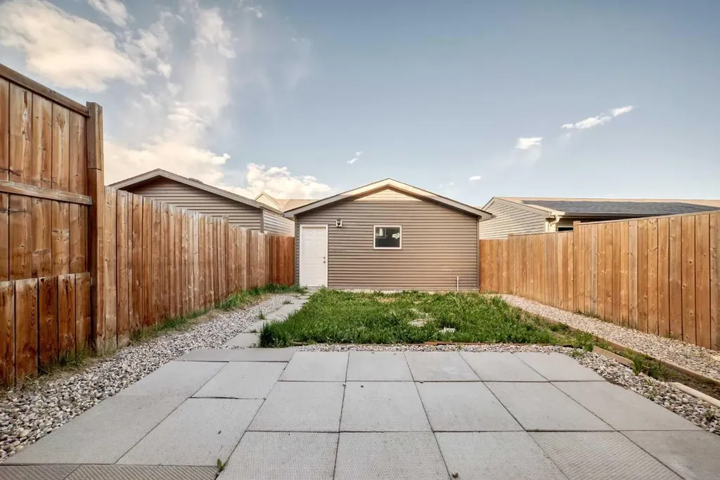 199 Savanna Parade NE Calgary AB T3J 0W1