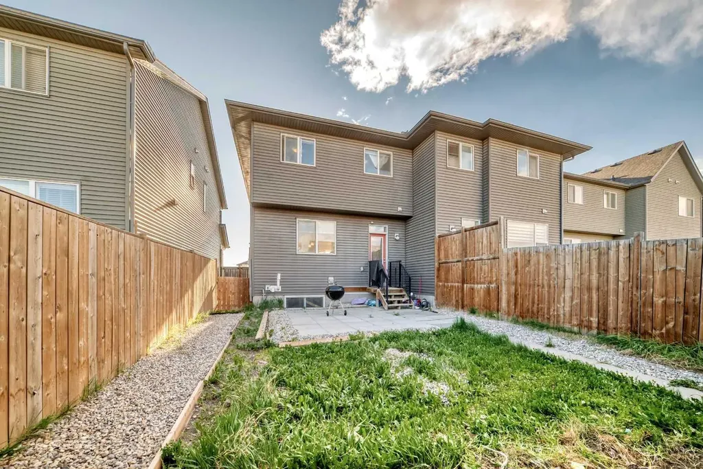 199 Savanna Parade NE Calgary AB T3J 0W1