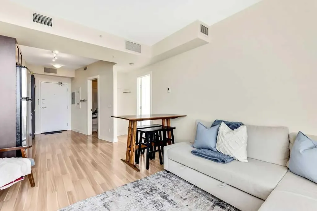 3830 Brentwood Road NW Calgary AB T2L1K8