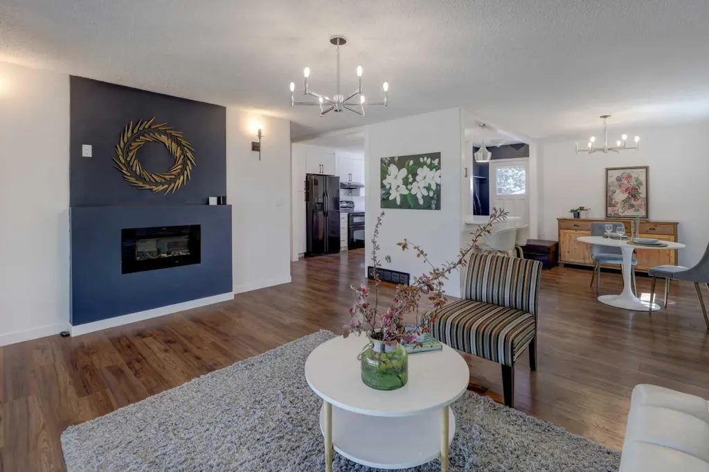 460 Parkridge Crescent SE Calgary AB T2J 5A9