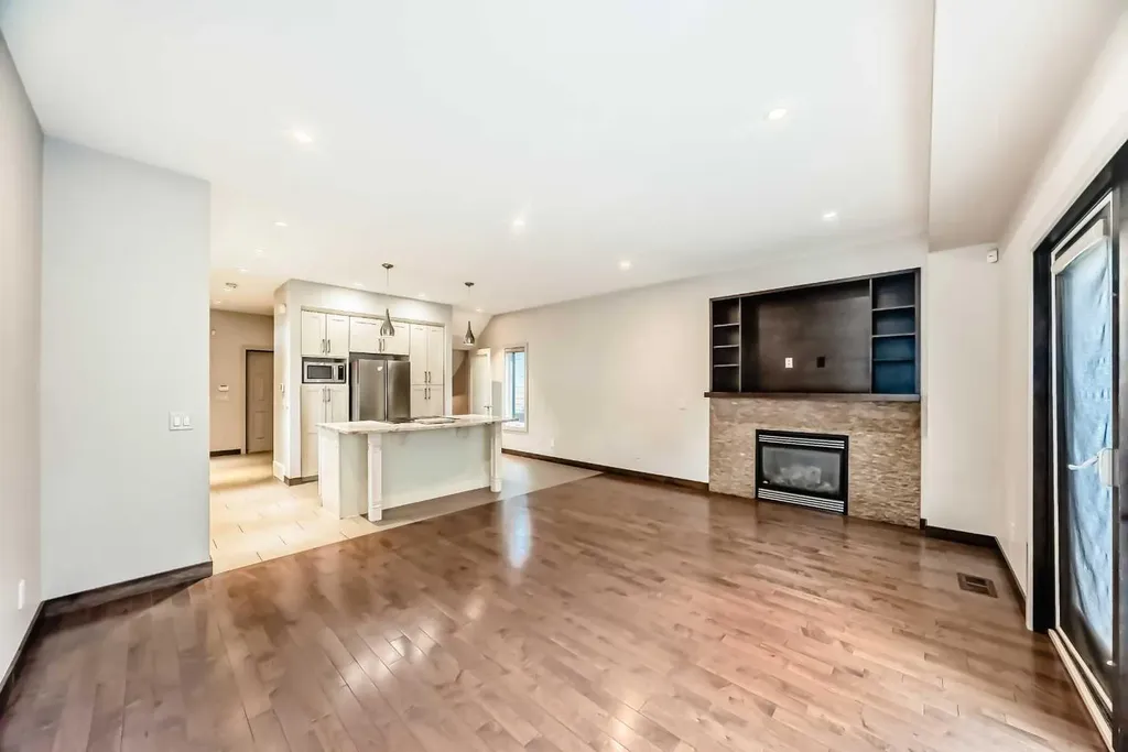 3825 1 Street NE Calgary AB T2E 3E1