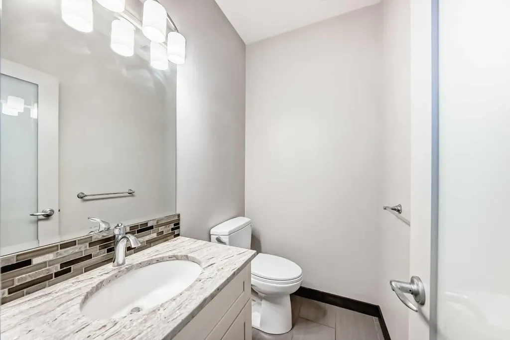 3825 1 Street NE Calgary AB T2E 3E1