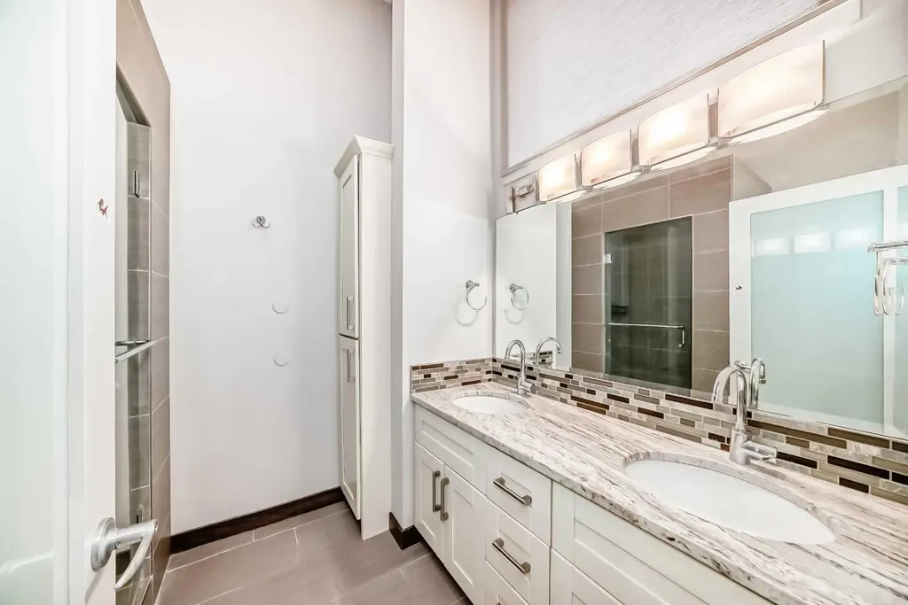 3825 1 Street NE Calgary AB T2E 3E1