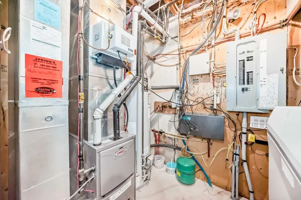 3825 1 Street NE Calgary AB T2E 3E1