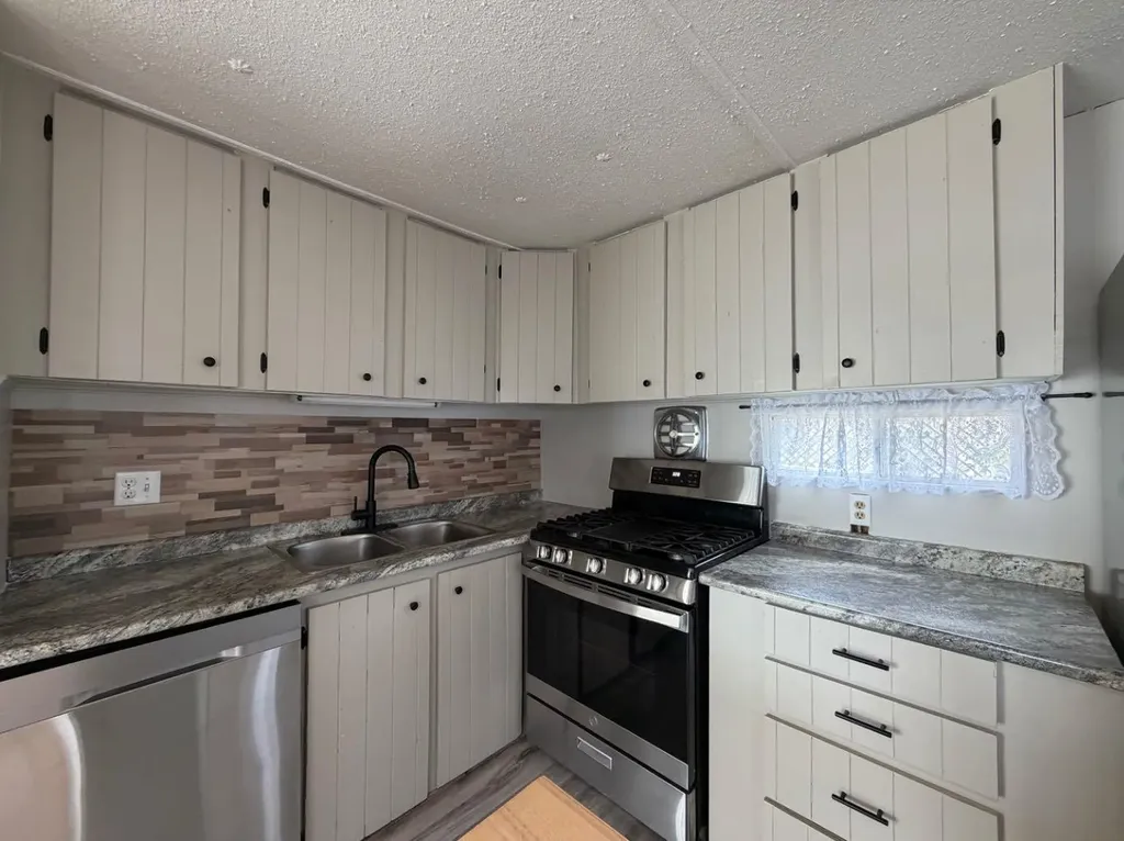 53209 Range Road 183 Edson AB T7E 3B2