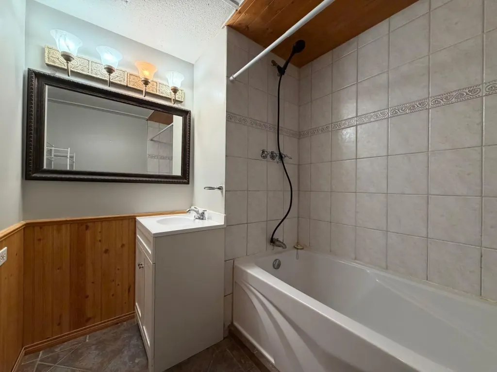 53209 Range Road 183 Edson AB T7E 3B2