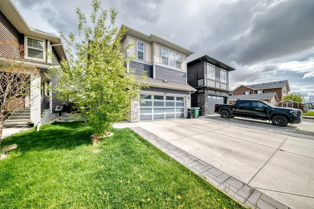 748 Midtown Drive SW Airdrie AB T4B 4K5