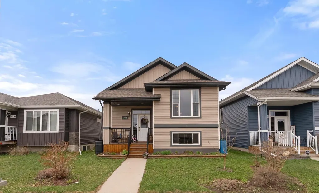 4418 75 Street Camrose AB T4V 5C9