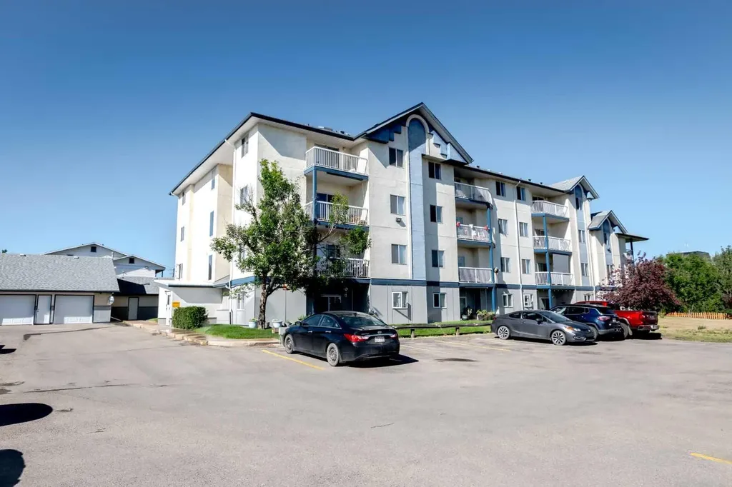 10405 99 Avenue Grande Prairie AB T8V 6Z3