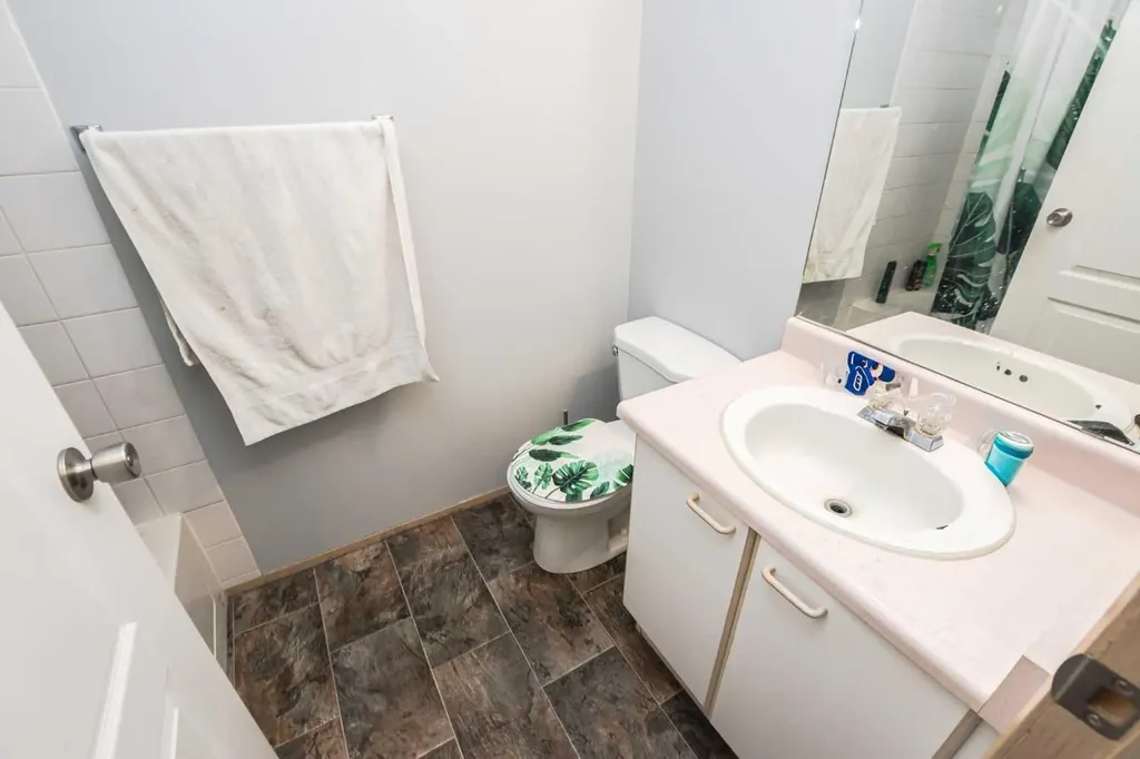 10405 99 Avenue Grande Prairie AB T8V 6Z3