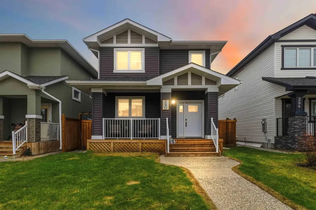 240 Warren Way Fort Mcmurray AB T9H5H9