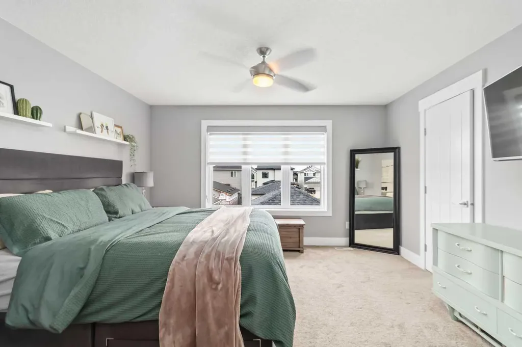 240 Warren Way Fort Mcmurray AB T9H5H9