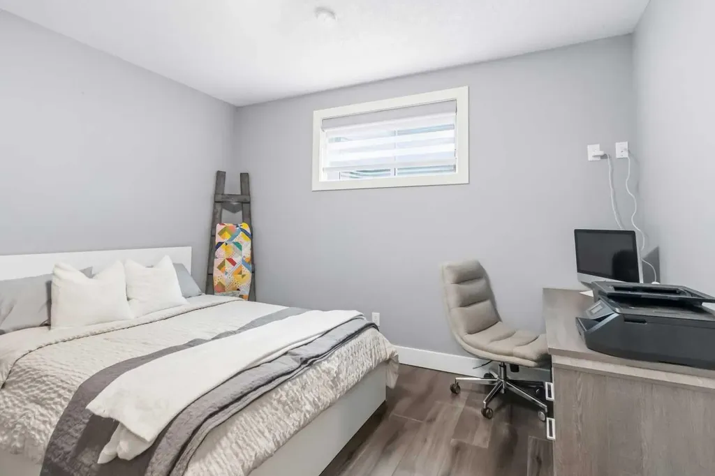 240 Warren Way Fort Mcmurray AB T9H5H9