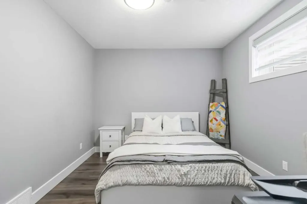 240 Warren Way Fort Mcmurray AB T9H5H9