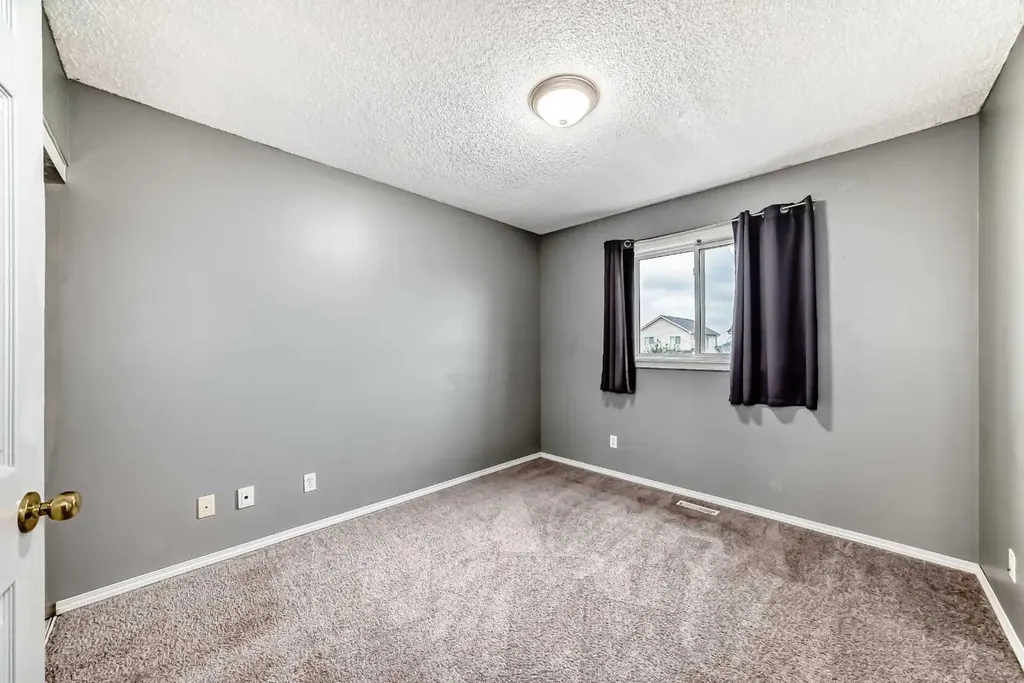 202 Saddlemead Green NE Calgary AB T3J 4M7