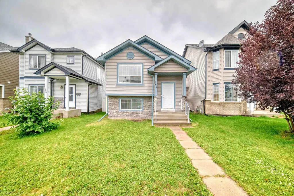 202 Saddlemead Green NE Calgary AB T3J 4M7