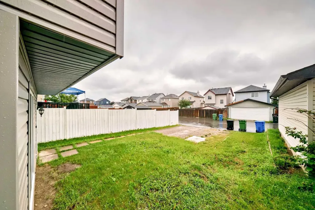 202 Saddlemead Green NE Calgary AB T3J 4M7