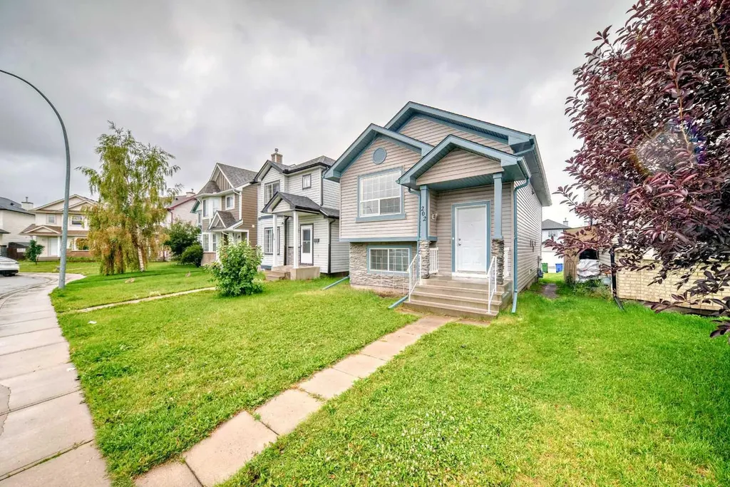 202 Saddlemead Green NE Calgary AB T3J 4M7