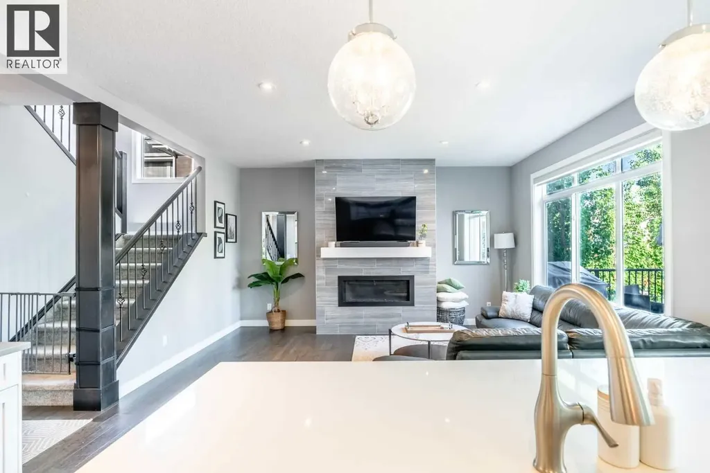 276 Stonemere Green Chestermere AB T1X0X5