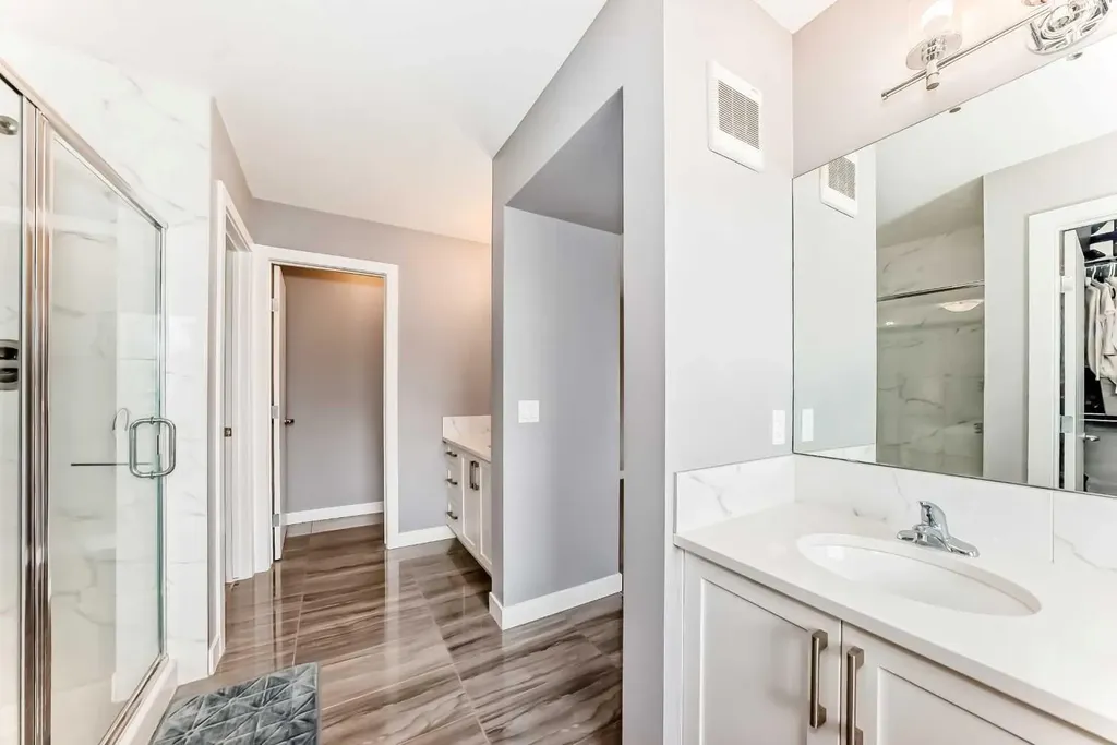 276 Stonemere Green Chestermere AB T1X0X5