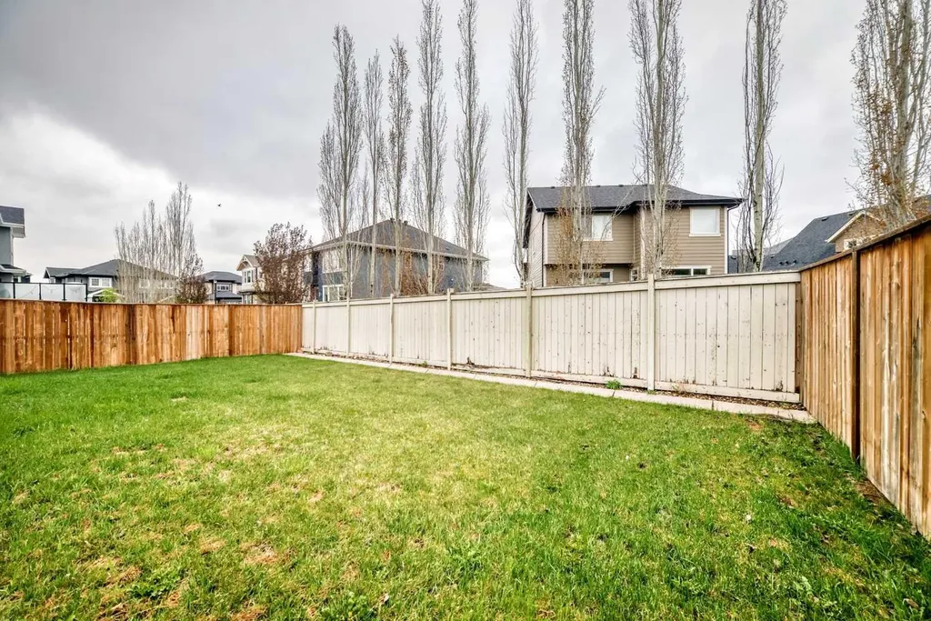 276 Stonemere Green Chestermere AB T1X0X5