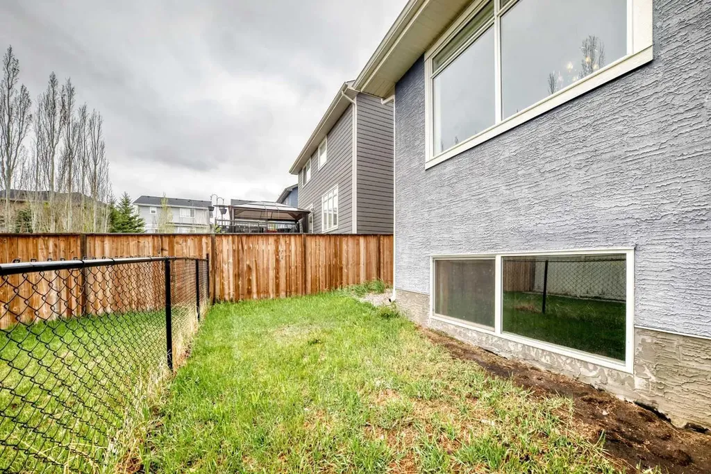 276 Stonemere Green Chestermere AB T1X0X5