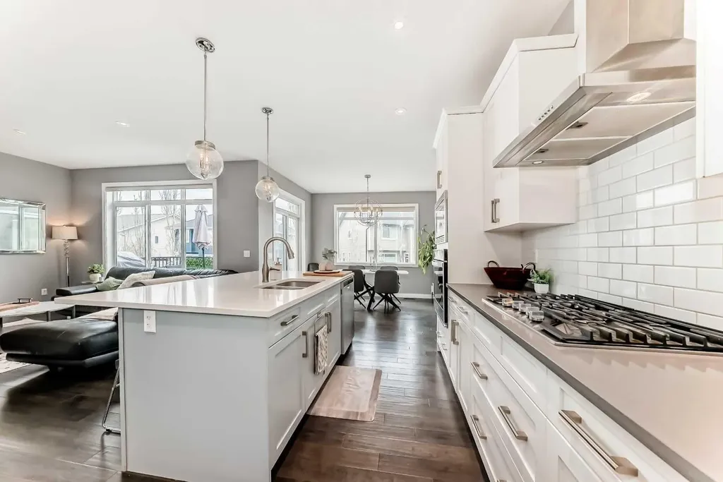276 Stonemere Green Chestermere AB T1X0X5