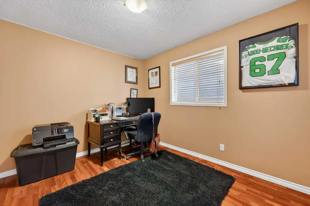 44 Bridlepost Green SW Calgary AB T2Y3X6