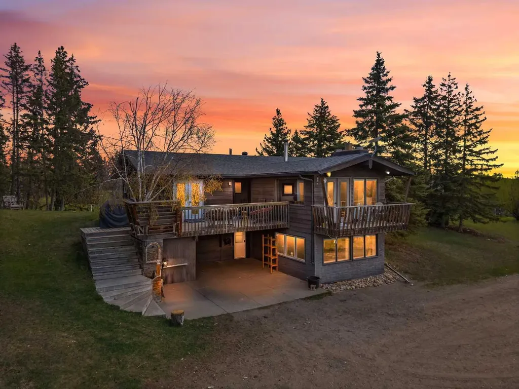 Rural Red Deer County AB, 2168 587 Highway, Unit 10