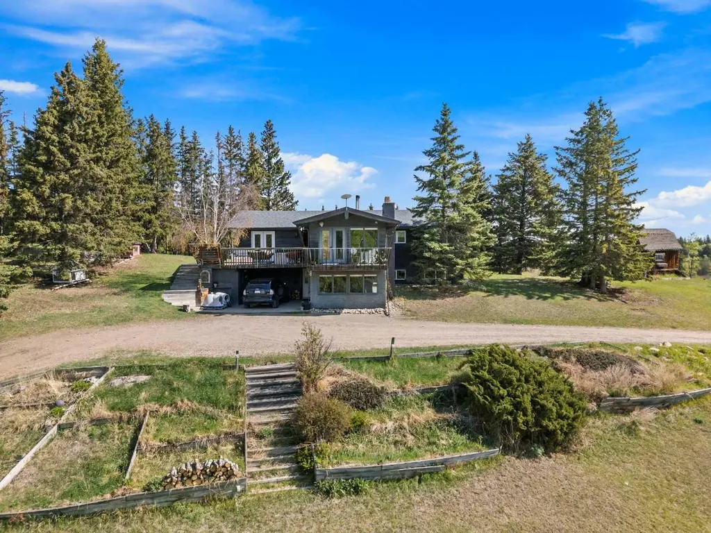 2168 587 Highway Rural Red Deer County AB T0M 0K0