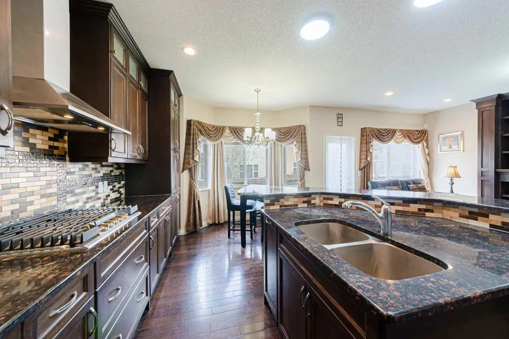 220 Saddlelake Drive NE Calgary AB T3J 0P2