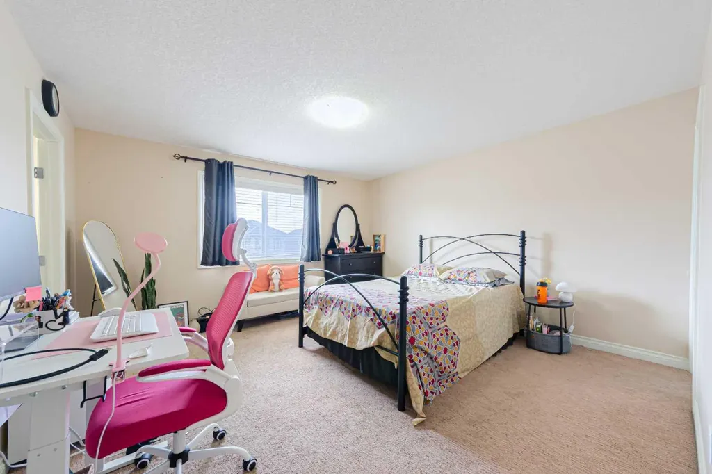 220 Saddlelake Drive NE Calgary AB T3J 0P2
