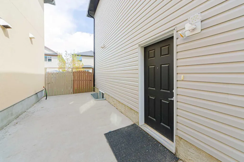 220 Saddlelake Drive NE Calgary AB T3J 0P2