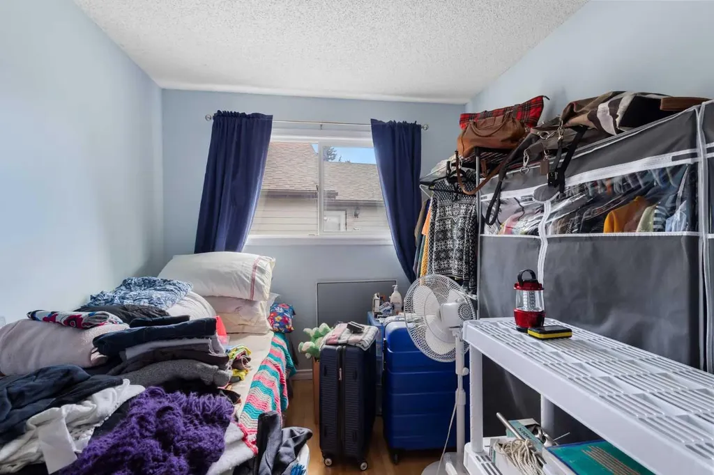 169 Beddington Circle NE Calgary AB T2K 2E3
