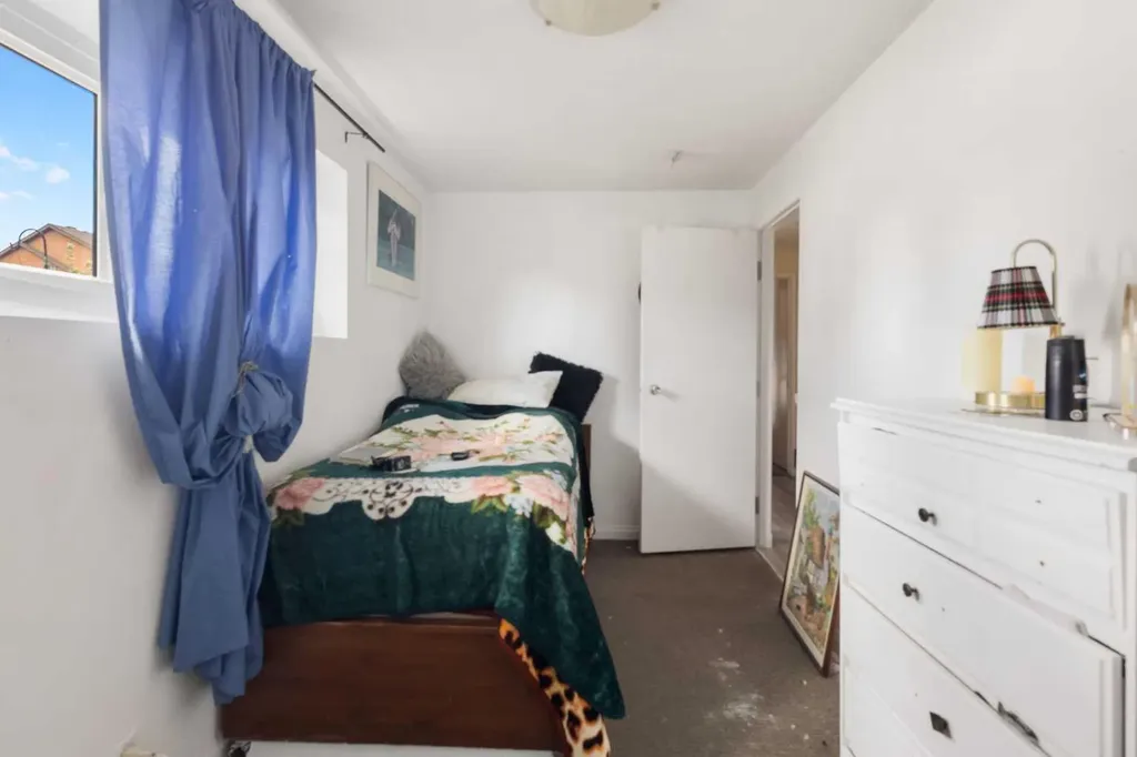 169 Beddington Circle NE Calgary AB T2K 2E3