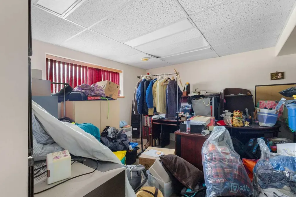 169 Beddington Circle NE Calgary AB T2K 2E3