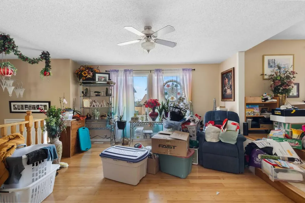 169 Beddington Circle NE Calgary AB T2K 2E3