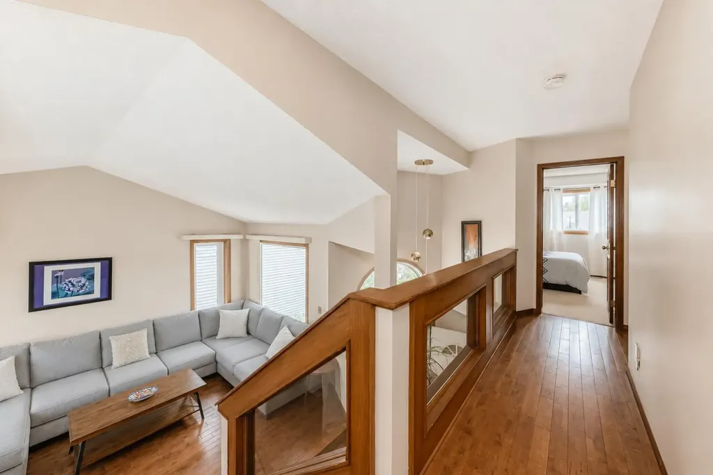 118 Sandpiper Way NW Calgary AB T3K 3P5