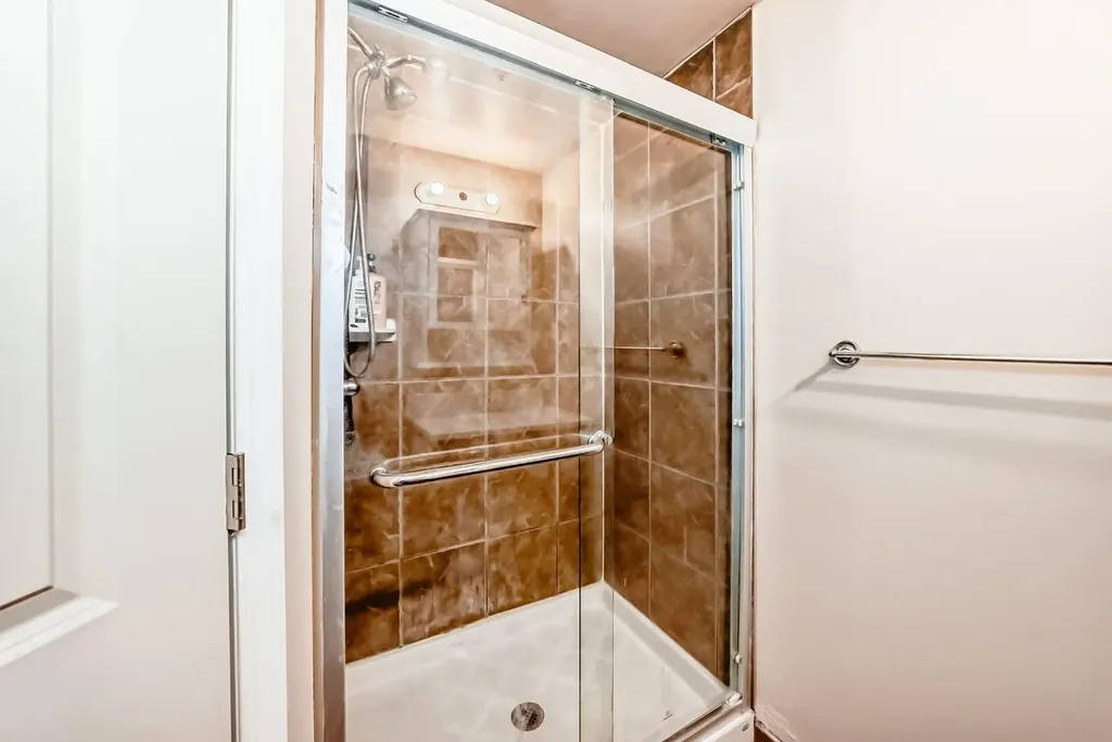 118 Sandpiper Way NW Calgary AB T3K 3P5